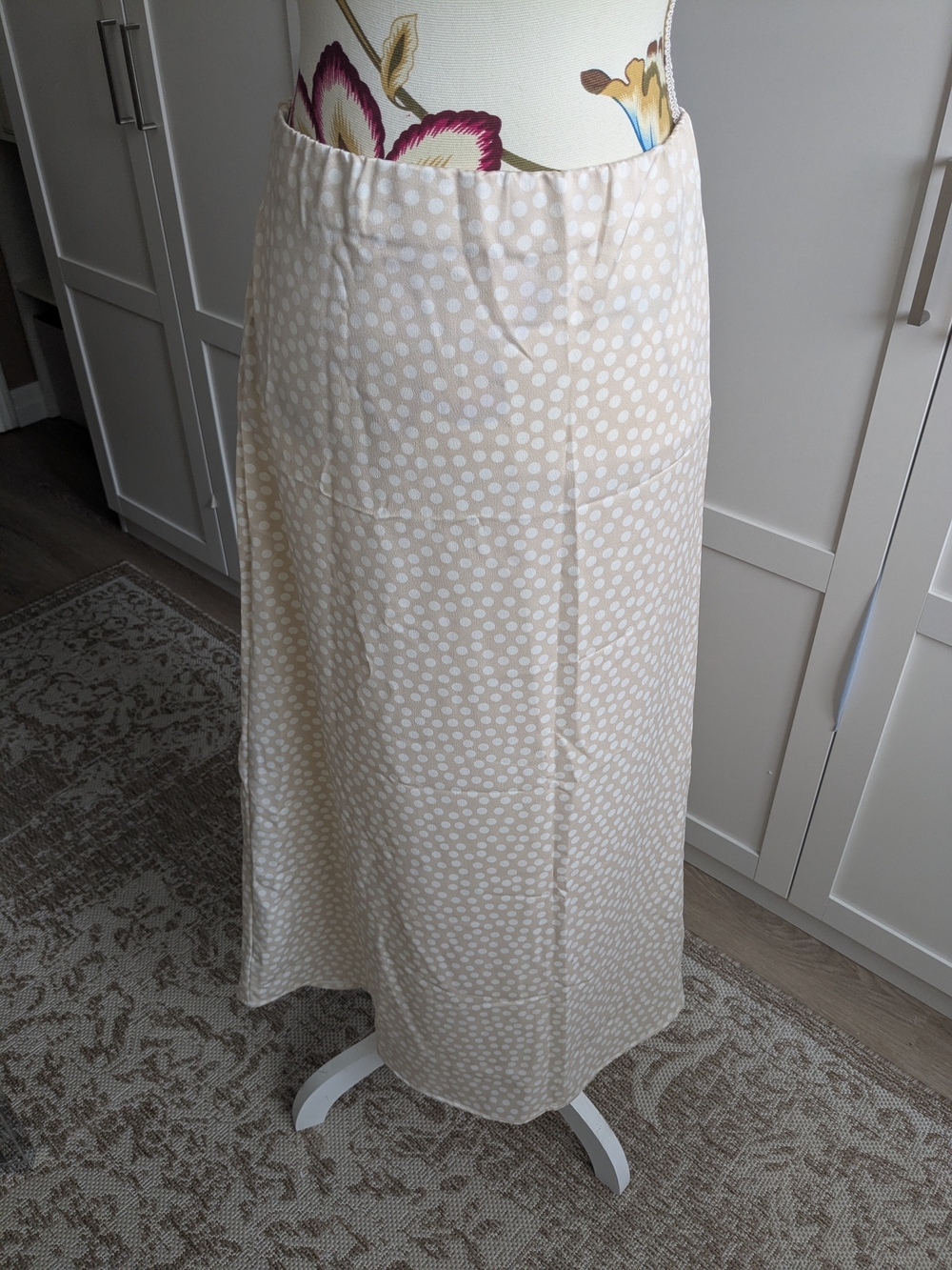 Forever 21 Cream Polka Dot Maxi Skirt